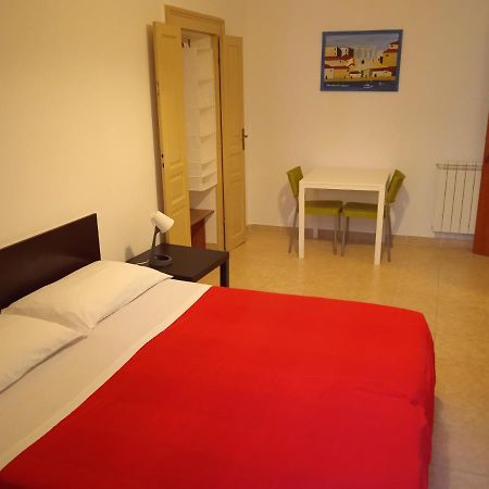 B&B Caravaggio Only 200 Metres From Ortigia Syrakus Exterior foto