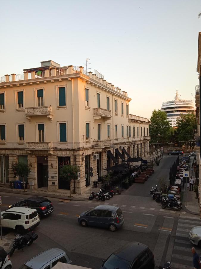 B&B Caravaggio Only 200 Metres From Ortigia Syrakus Exterior foto