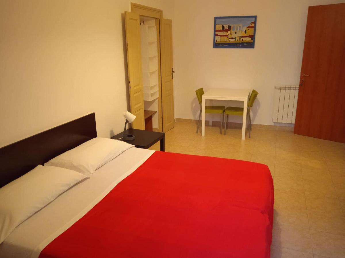 B&B Caravaggio Only 200 Metres From Ortigia Syrakus Exterior foto