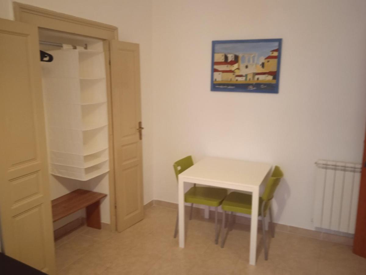 B&B Caravaggio Only 200 Metres From Ortigia Syrakus Exterior foto