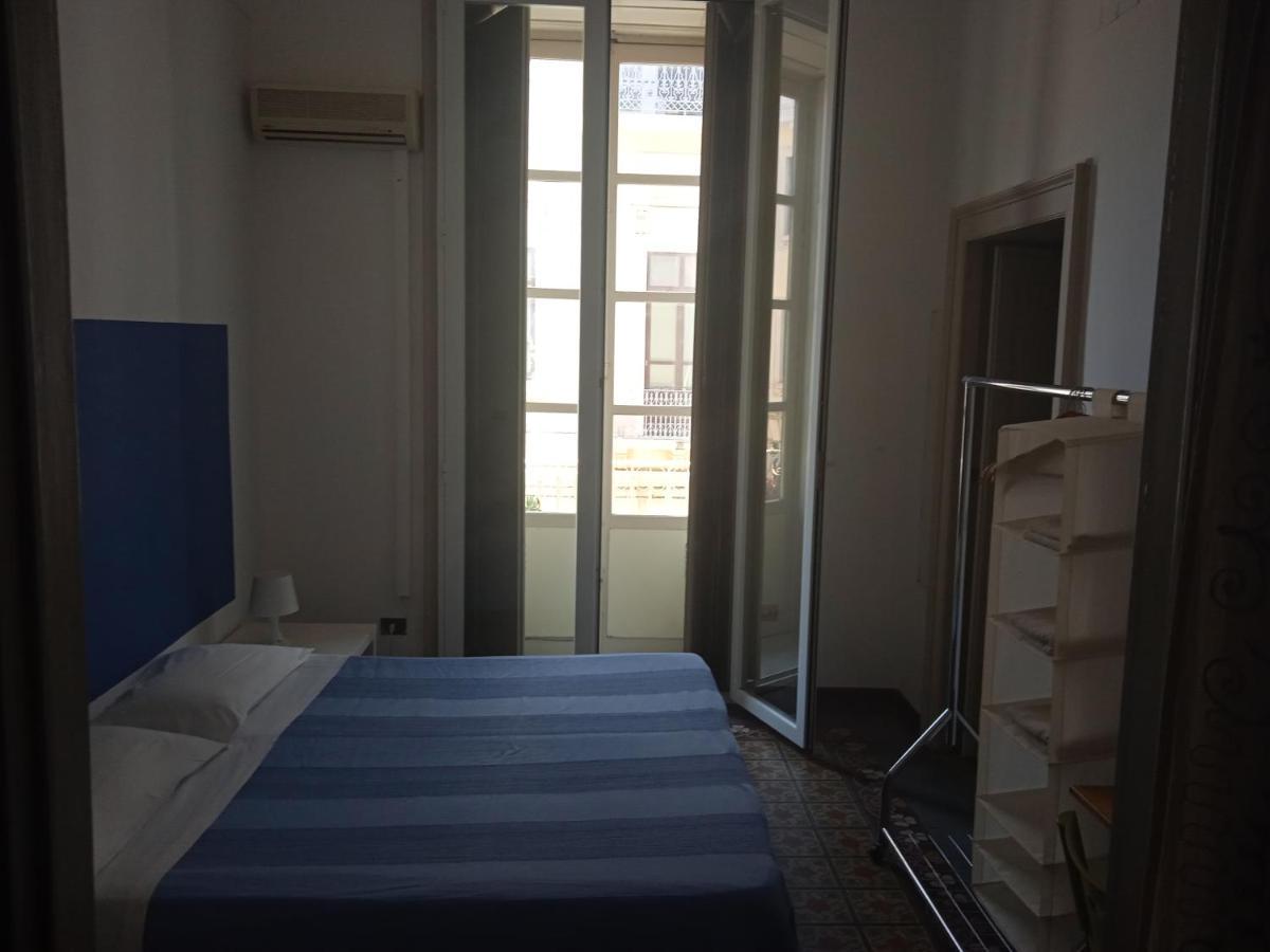 B&B Caravaggio Only 200 Metres From Ortigia Syrakus Exterior foto