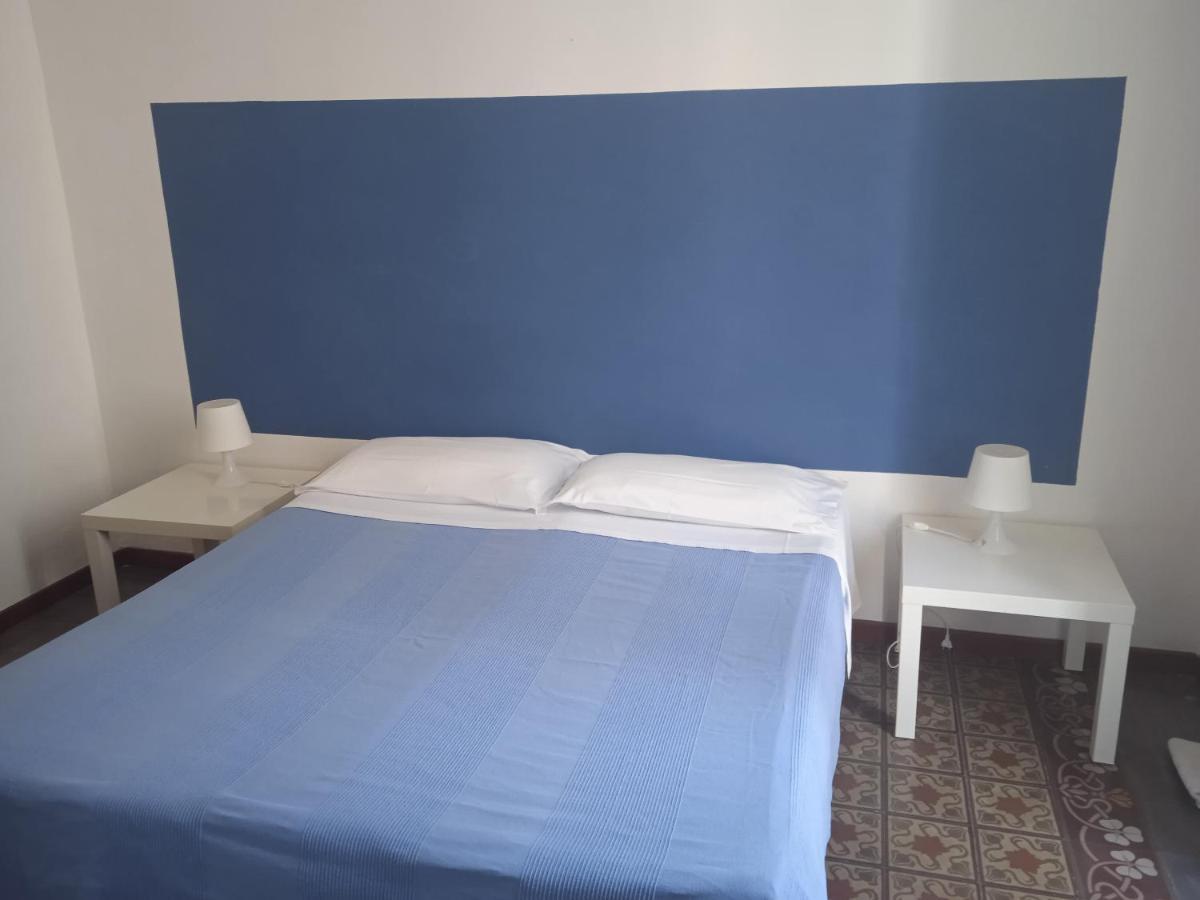 B&B Caravaggio Only 200 Metres From Ortigia Syrakus Exterior foto